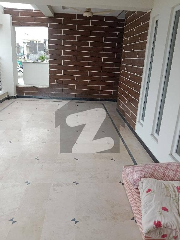 new 40/80 upper portion for rent 
g13 islamabad