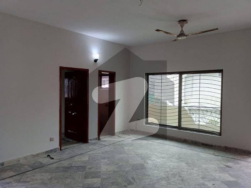 ویلینشیاء ہاؤسنگ سوسائٹی لاہور میں 3 کمروں کا 5 مرلہ مکان 65.0 ہزار میں کرایہ پر دستیاب ہے۔