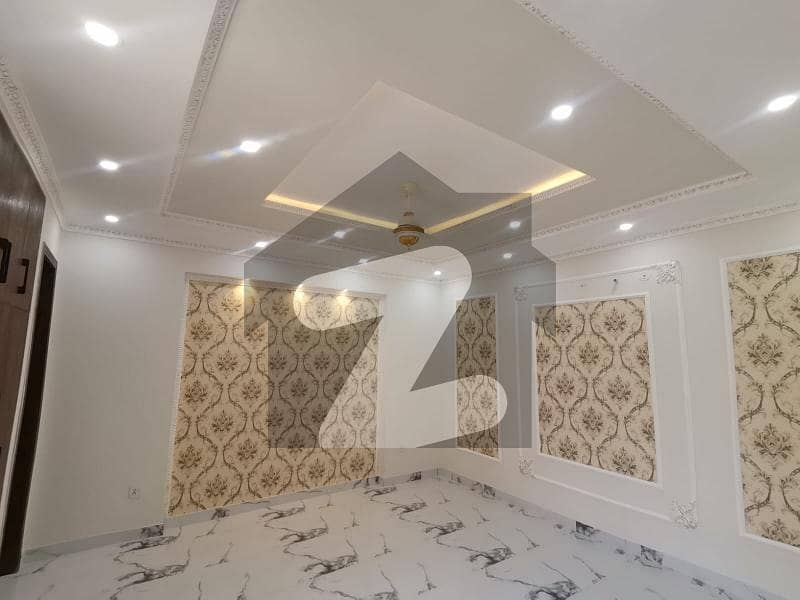 بیدیاں روڈ لاہور میں 3 کمروں کا 5 مرلہ مکان 1.2 کروڑ میں برائے فروخت۔