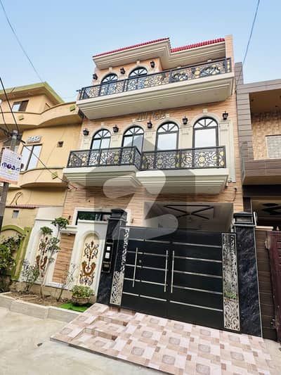 بسم اللہ ہاؤسنگ سکیم جی ٹی روڈ,لاہور میں 4 کمروں کا 4 مرلہ مکان 54.0 ہزار میں کرایہ پر دستیاب ہے۔