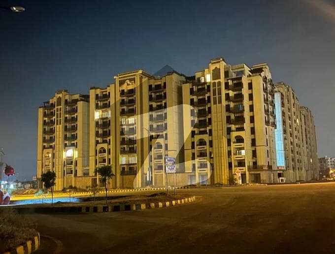 The Galleria Mall 3 bed Diamond category outer Face Apartment for Rent