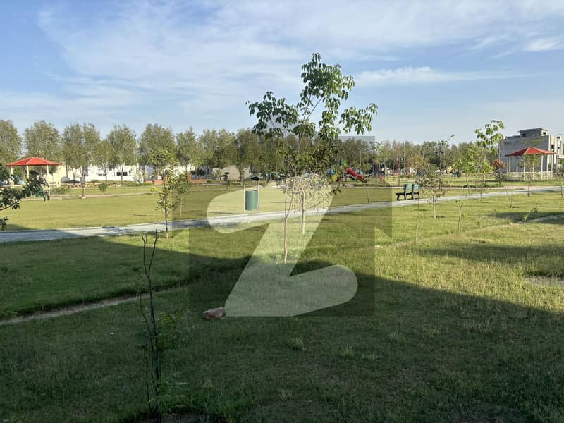 12 MARLA CORNER RESIDENTIAL PLOT IS AVAILABLE FOR SALE DIRECT ONWER