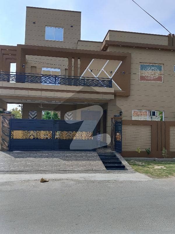 10 Marla Corner Brand New House For Sale In Nasheman-E-Iqbal Phase 2