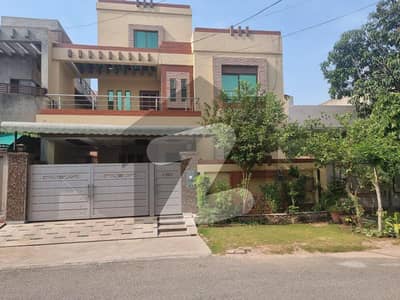 Spacious Family Home In Prime Wapda Town Location, Lahore