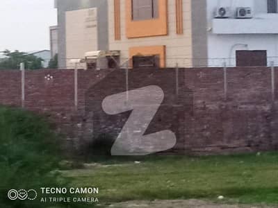 855 Marla plot for sale best location Chak no 107 jaran wala road Faisalabad