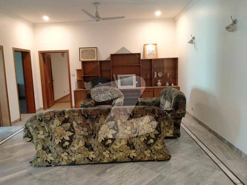 ڈی ایچ اے فیز 1 ڈیفنس (ڈی ایچ اے),لاہور میں 2 کمروں کا 2 کنال بالائی پورشن 80.0 ہزار میں کرایہ پر دستیاب ہے۔