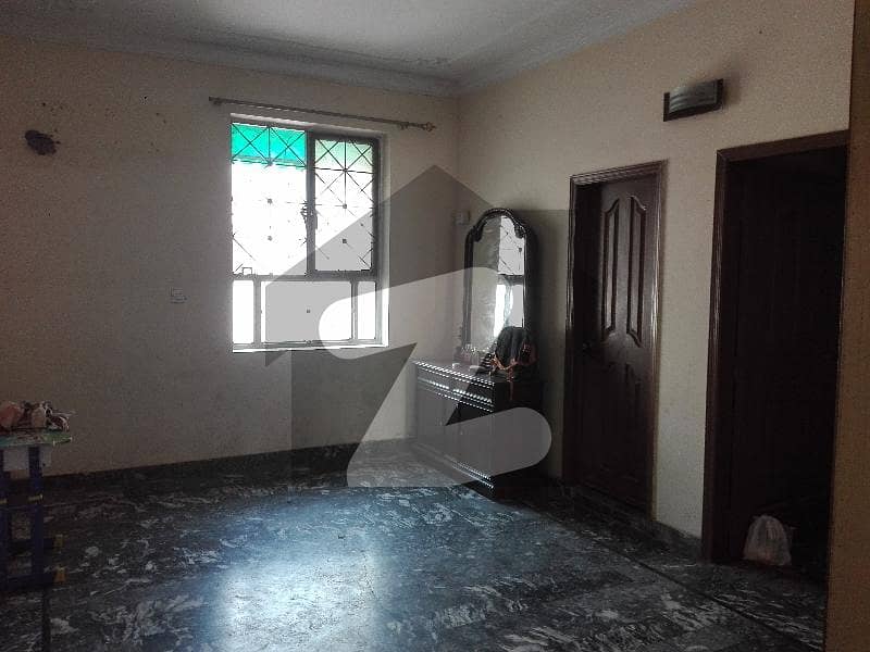 الحافظ ٹاؤن لاہور میں 2 کمروں کا 5 مرلہ مکان 1.2 کروڑ میں برائے فروخت۔