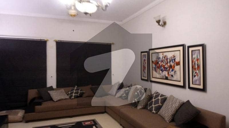 10 Marla House Available In Askari 10 - Sector B For sale