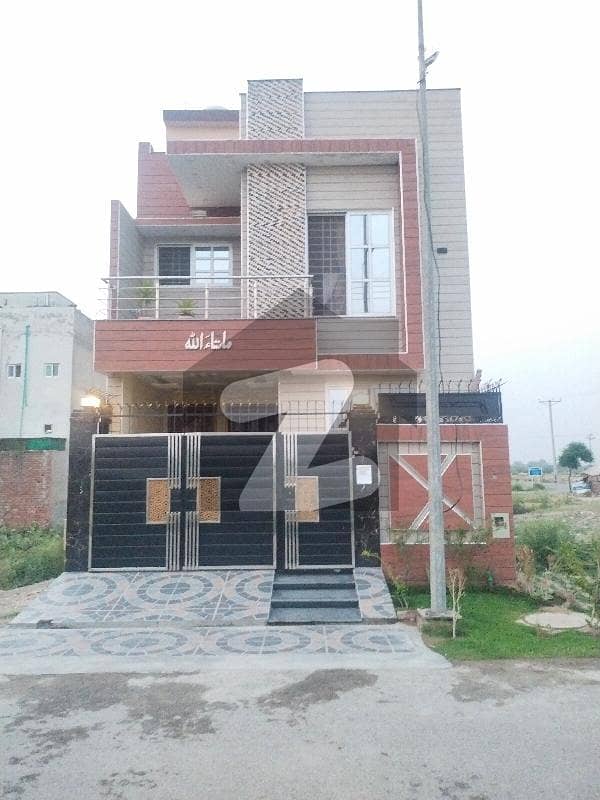 پیراگون سٹی لاہور میں 3 کمروں کا 4 مرلہ مکان 1.75 کروڑ میں برائے فروخت۔