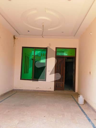 5 marla beautiful house for rent in new Shalimar colony multan