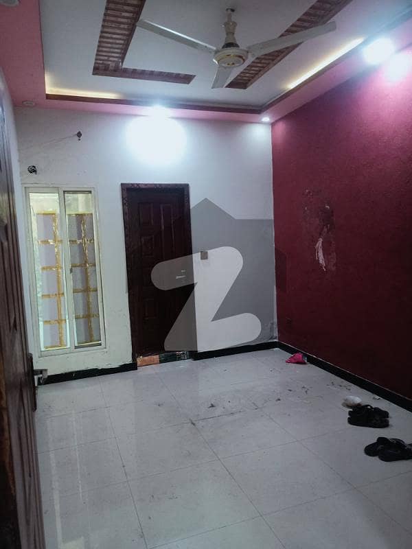 2 Bedroom TV Lounge Kitchen Drawing Room Location Ali Town Near Ali Station For Rent Portion Available