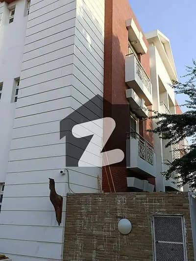 اولڈ کلفٹن کراچی میں 3 کمروں کا 13 مرلہ فلیٹ 10.5 کروڑ میں برائے فروخت۔