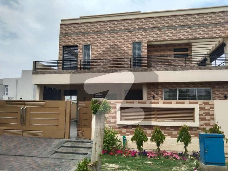 1 Kanal House At Prime Location For Rent In DHA Phase 7 Lahore.