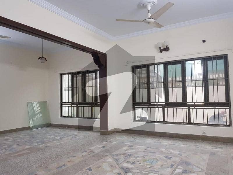 8 MARL HOUSE FOR RENT IN SOAN GARDEN ISLAMABAD
