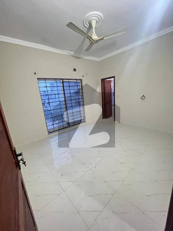 10 Marla Brand New Upper Portion For Rent Gas Available Lake City Sector M2