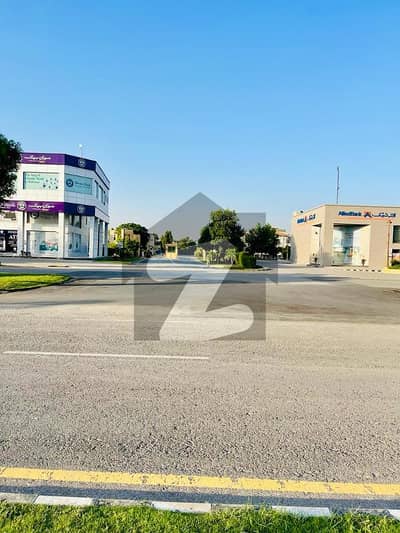 Prime Location, Reasonable Price 5 Marla Plot in Lake City Lahore