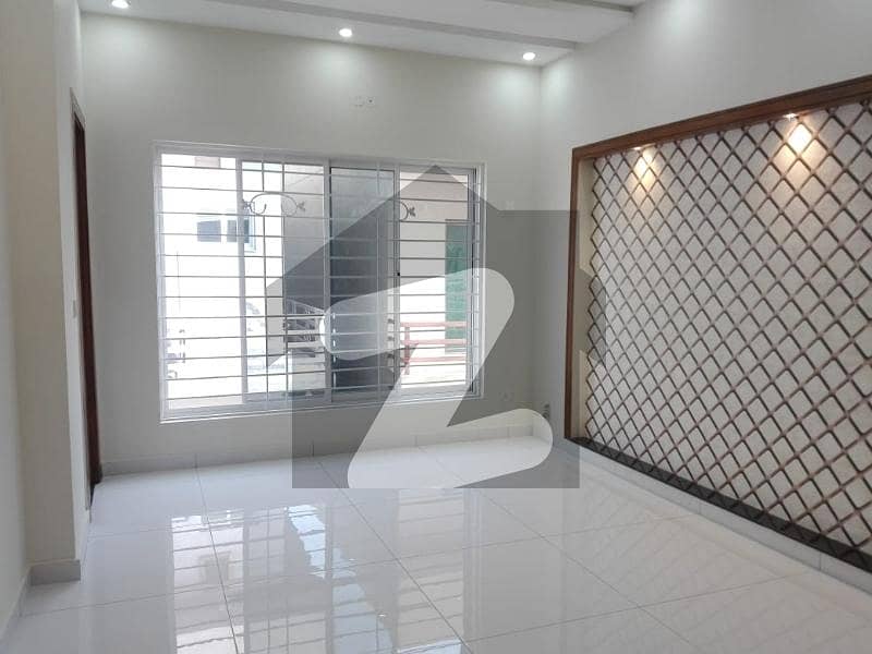 Book A 3200 Square Feet House In D-12