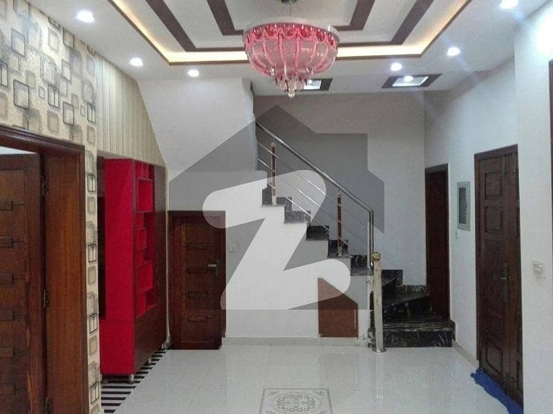 10 Marla Beautiful House Is Available For Rent In Bahria Town - Jasmine Block Lahore