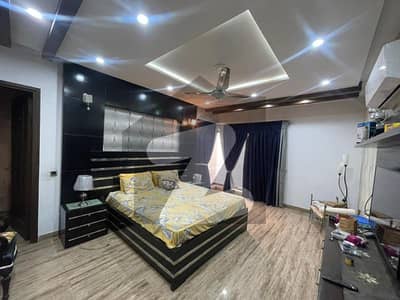 بحریہ ٹاؤن گلبہار بلاک بحریہ ٹاؤن سیکٹر سی,بحریہ ٹاؤن,لاہور میں 5 کمروں کا 1 کنال مکان 7.15 کروڑ میں برائے فروخت۔
