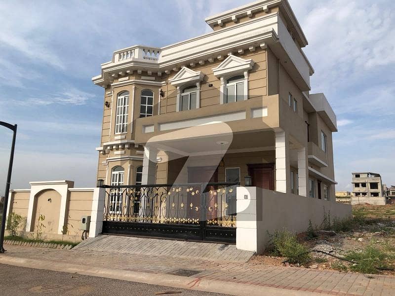 10 Marla Brand New House Available For Sale In Emmar Islamabad