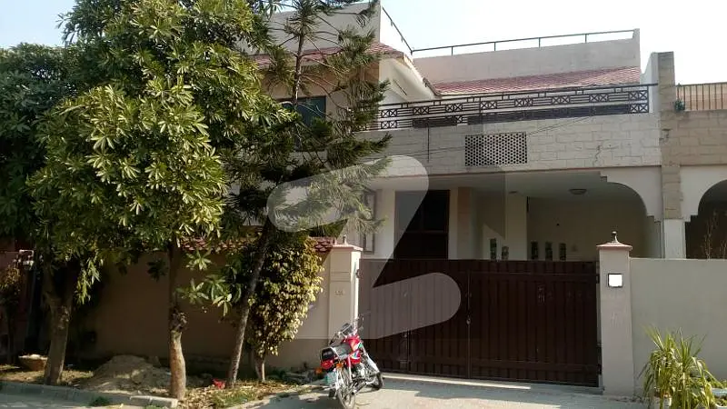 04-Bedroom 10-Marla House for Rent in Askari-9, Lahore
