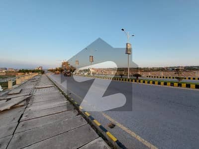 10 Marla Develop And Possession Plot In A Block Gulberg Residencia