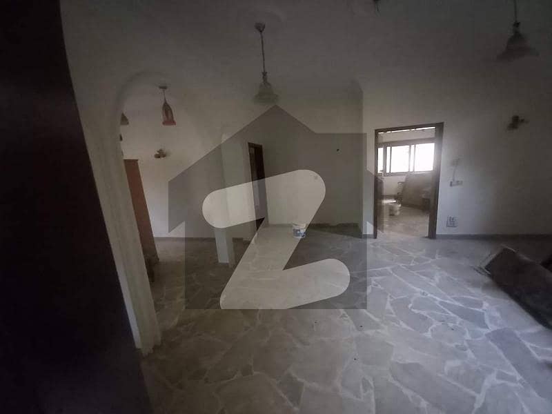 ڈی ایچ اے فیز 4 ڈی ایچ اے ڈیفینس,کراچی میں 4 کمروں کا 12 مرلہ مکان 6.45 کروڑ میں برائے فروخت۔