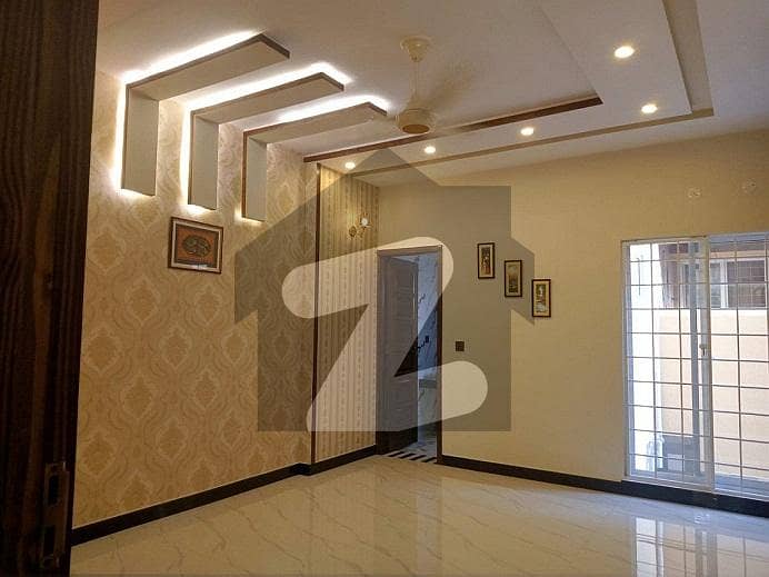 5 MARLA LIKE BRAND NEW FULL HOUSE FOR RENT IN AA BLOCK BAHRIA TOWN LAHORE