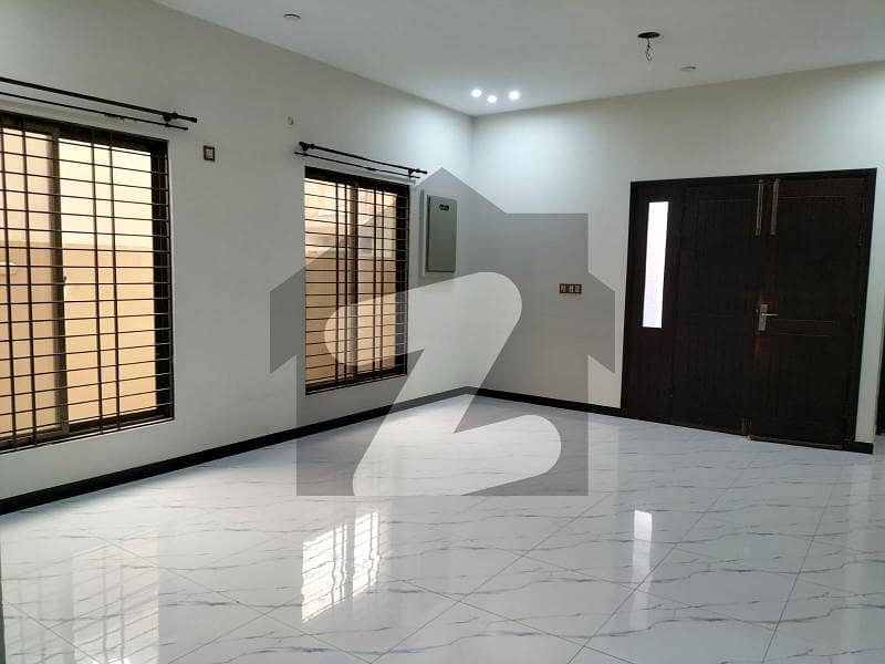 Portion For Rent 3 Bed DD *Code(11724)*