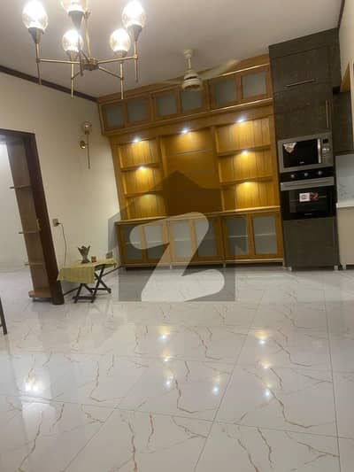 Apartment For Sale In Bukhari Commercial Area