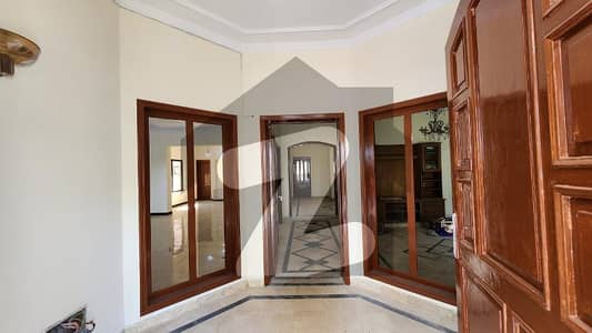 Fully Renovated Kanal 4 Bed House For Rent In Dha Phase 1