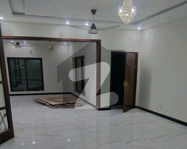 2 Kanal House In Central F-7 For Rent