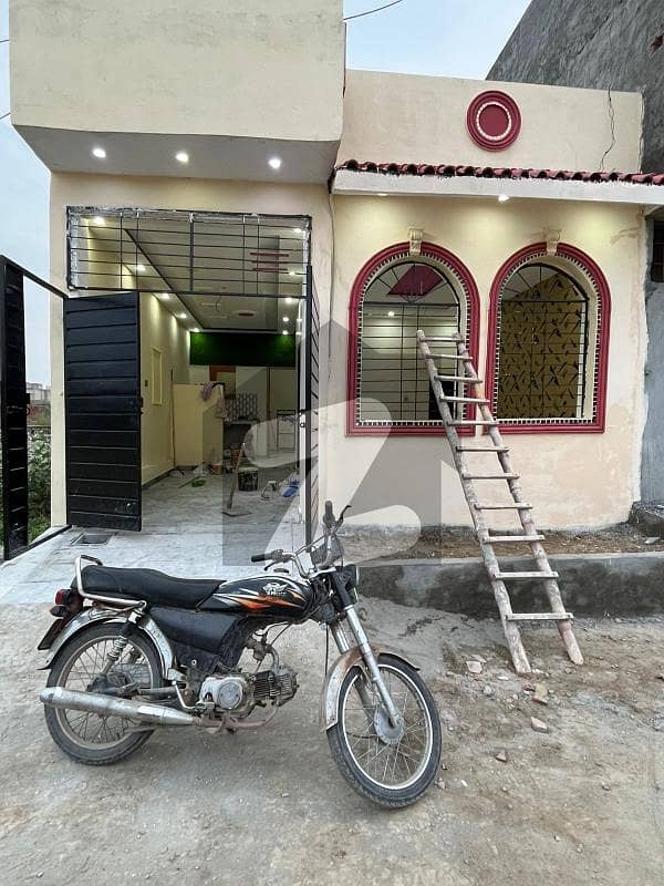 3 Marla house single story brand new han. location main ferozepur road kahna stop Lahore.