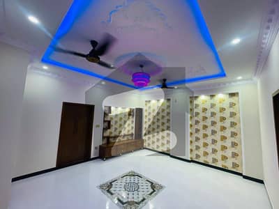 10 Marla Beautiful House For Rent In Airline Society Lahore