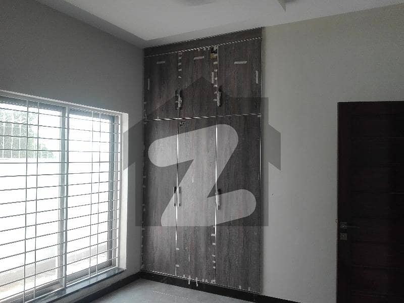 House In Wapda Town Phase 1 - Block E1 Sized 1 Kanal Is Available