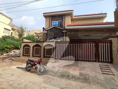 گلشن آباد سیکٹر 3 گلشن آباد,راولپنڈی میں 5 کمروں کا 1 کنال مکان 3.6 کروڑ میں برائے فروخت۔
