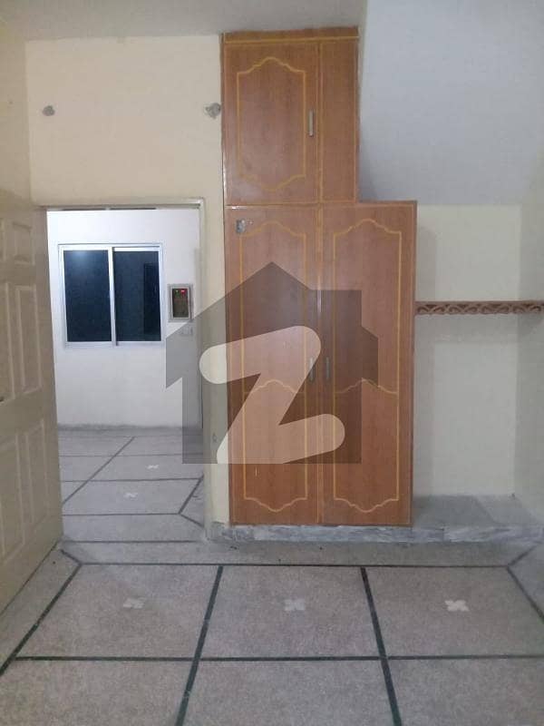 3marla lower portion Avalible for rent near cavalry ground extension Lahore cantt
