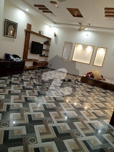 نشیمنِ اقبال لاہور میں 2 کمروں کا 10 مرلہ زیریں پورشن 55.0 ہزار میں کرایہ پر دستیاب ہے۔
