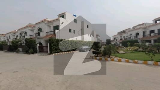 الفلاح ٹاؤن لاہور میں 3 کمروں کا 5 مرلہ مکان 2.4 کروڑ میں برائے فروخت۔