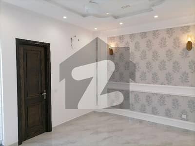 10 Marla House For sale In Bankers Housing Society - Block B Lahore