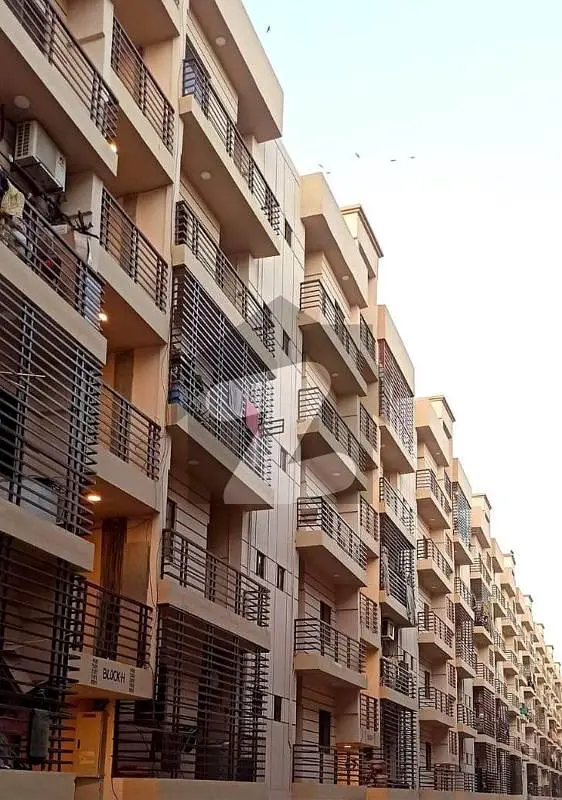 Brand New - 3 Bed DD 1st Floor (Corner) Flat, Available For Sale In Kings Cottages Gulistan E Jauhar Block 7 Karachi