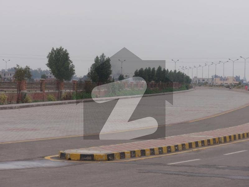 سینٹرل پارک ہاؤسنگ سکیم لاہور میں 10 مرلہ رہائشی پلاٹ 1.05 کروڑ میں برائے فروخت۔