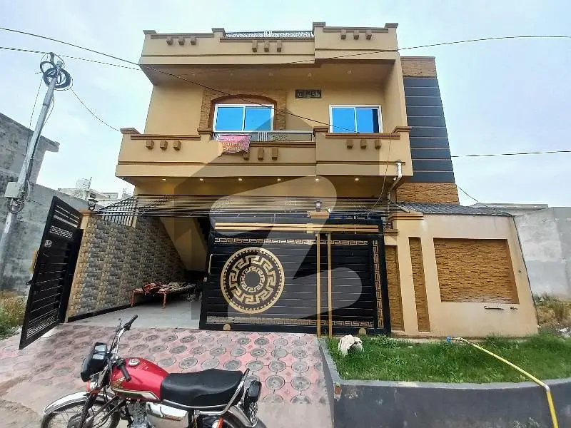 6 Marla Beautiful One And Half Storey House For Sale With All Facilities
