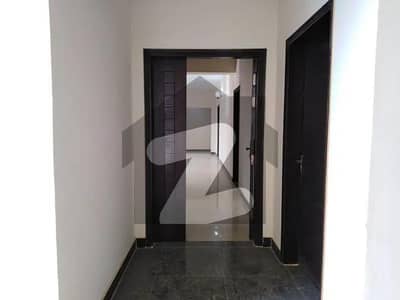 In Askari 5 - Sector F Of Karachi, A 2600 Square Feet Flat Is Available