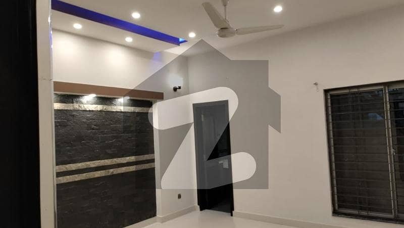 A 520 Square Feet Flat Located In Bahria Town - Sector D Is Available For rent