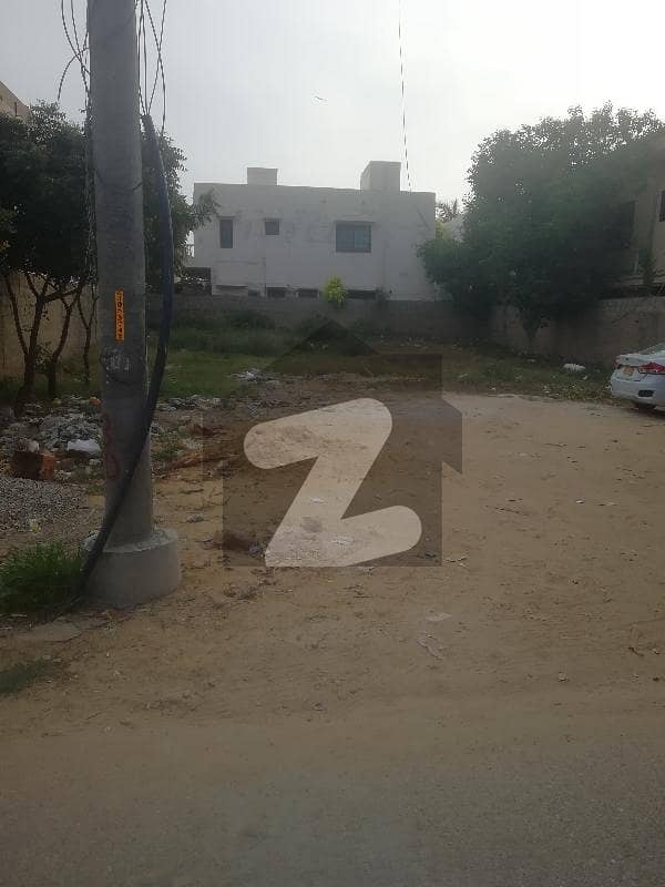 ڈی ایچ اے فیز 6 ڈی ایچ اے ڈیفینس,کراچی میں 1 کنال رہائشی پلاٹ 9.0 کروڑ میں برائے فروخت۔