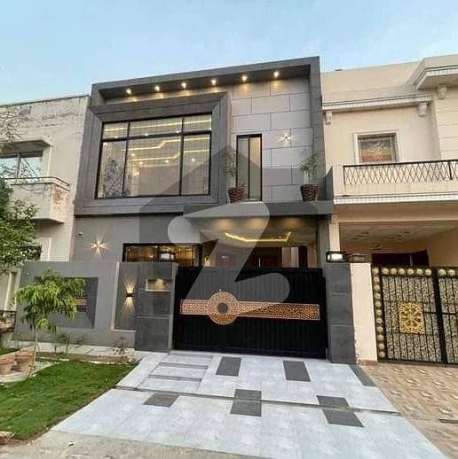 5 MARLA BRAND NEW HOUSE FOR SALE IN DHA 9 TOWN LAHORE