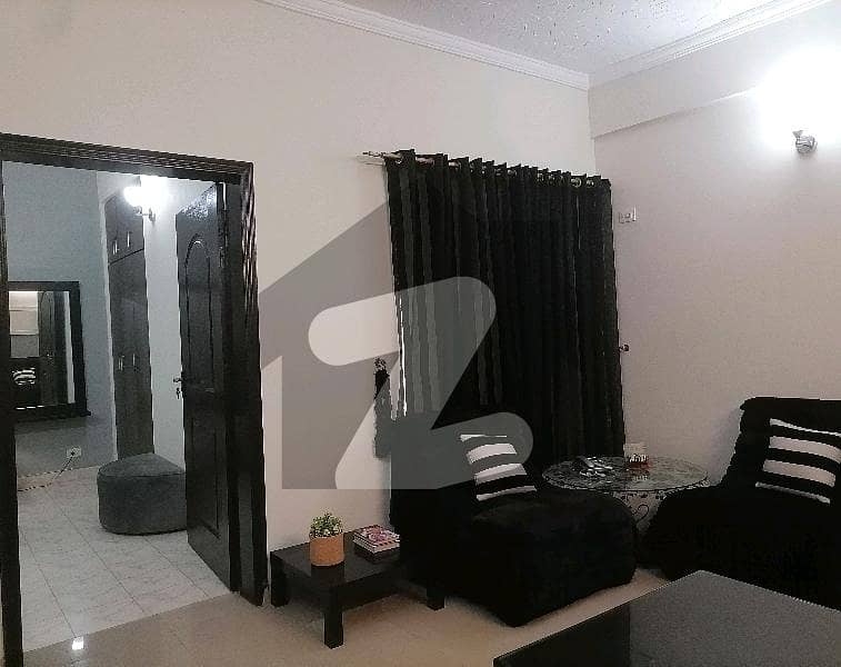 5 Marla Flat For Rent In Lahore
