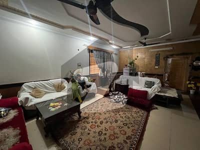 حیات آباد فیز 7 - ای4 حیات آباد فیز 7,حیات آباد,پشاور میں 6 کمروں کا 10 مرلہ زیریں پورشن 85.0 ہزار میں کرایہ پر دستیاب ہے۔