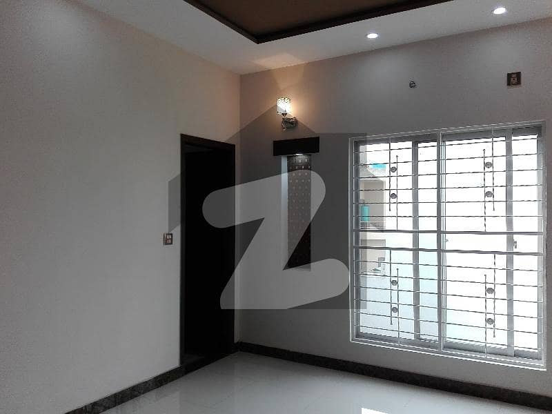 1 Kanal House available for sale in Wapda Town Phase 1 - Block K1 if you hurry